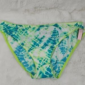 ISO Vintage Victoria's Secret M/L sz